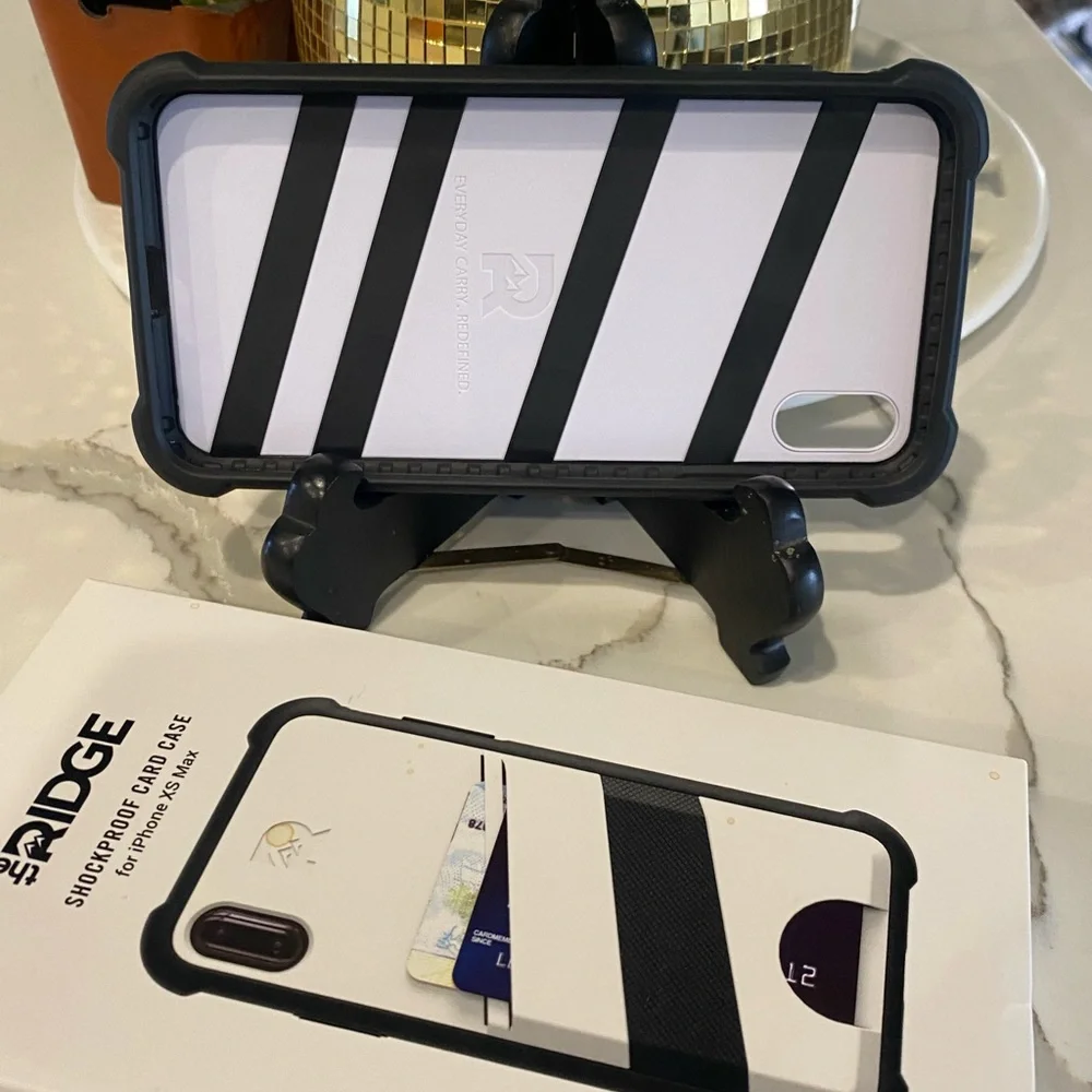 Shockproof Card Case - White and Black iPhone XS Max